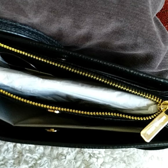 NW Tags Authentic Michael Kors Crossbody Bag - Picture 5 of 8